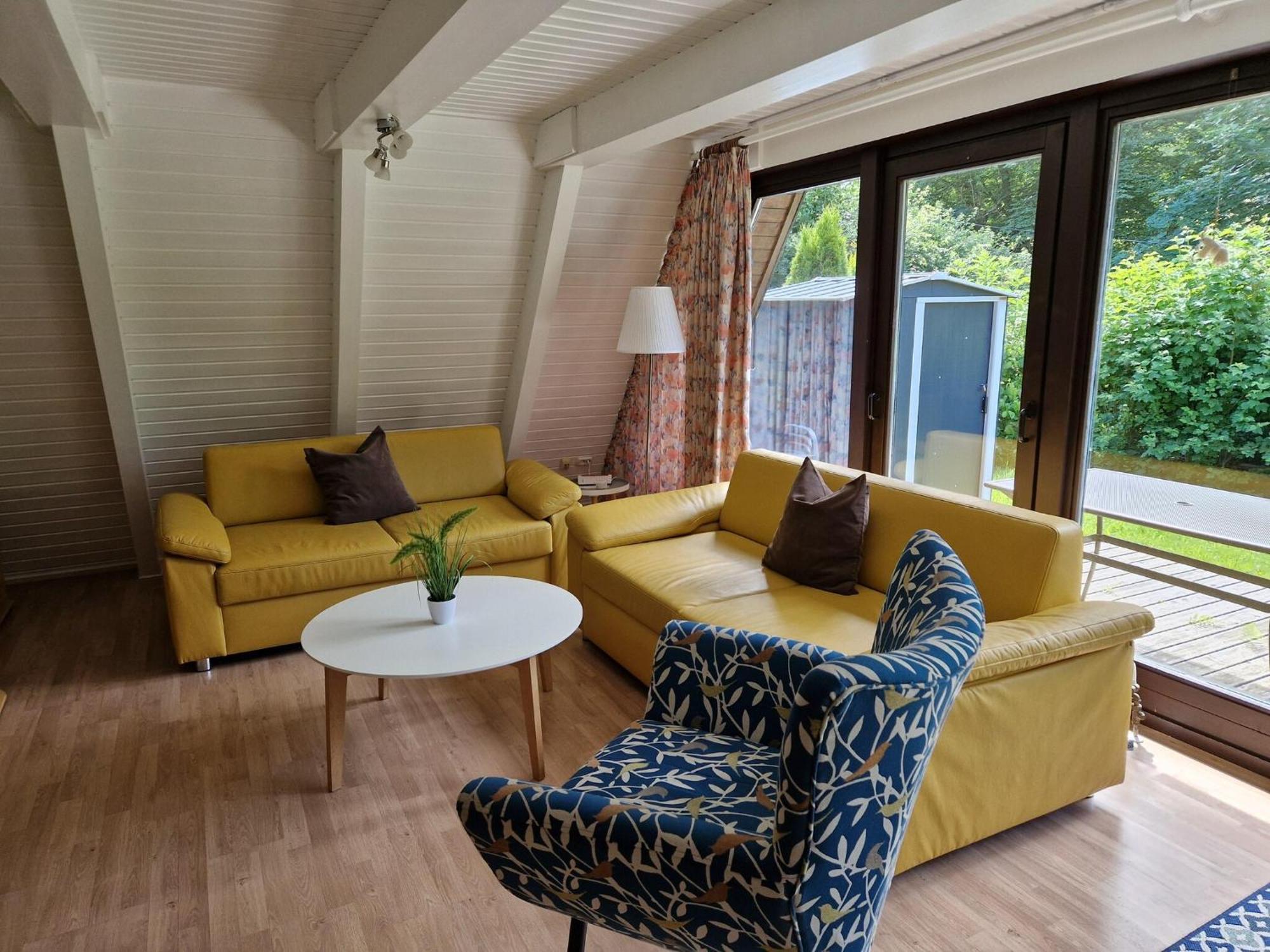 Wooden Bungalow With A Terrace, In A Wooded Area Villa Ronshausen Buitenkant foto